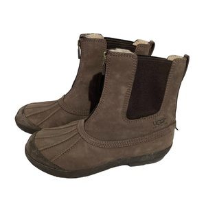 Ugg brown waterproof leather boots size 4